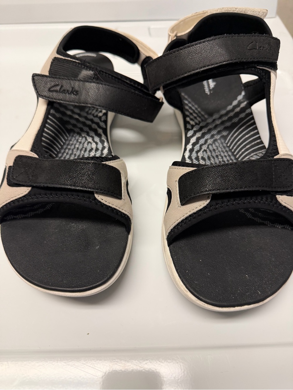 Clarks Women's Black and Beige Sport Sandals size 11